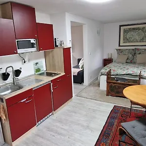 Leezen-poofe, Das Freundliche Fahrrad Quartier In Apartment